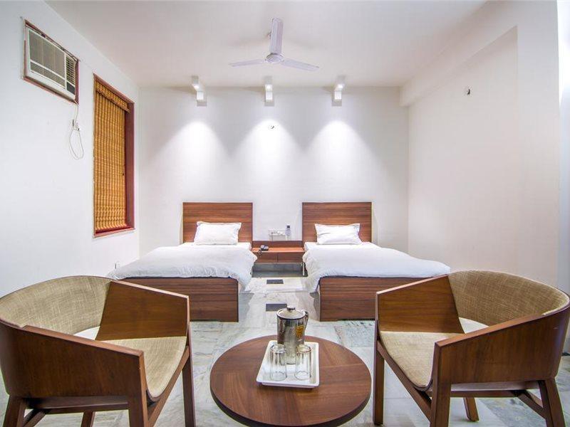 Hotel Bhakti Dhama Vrindavan Exterior photo