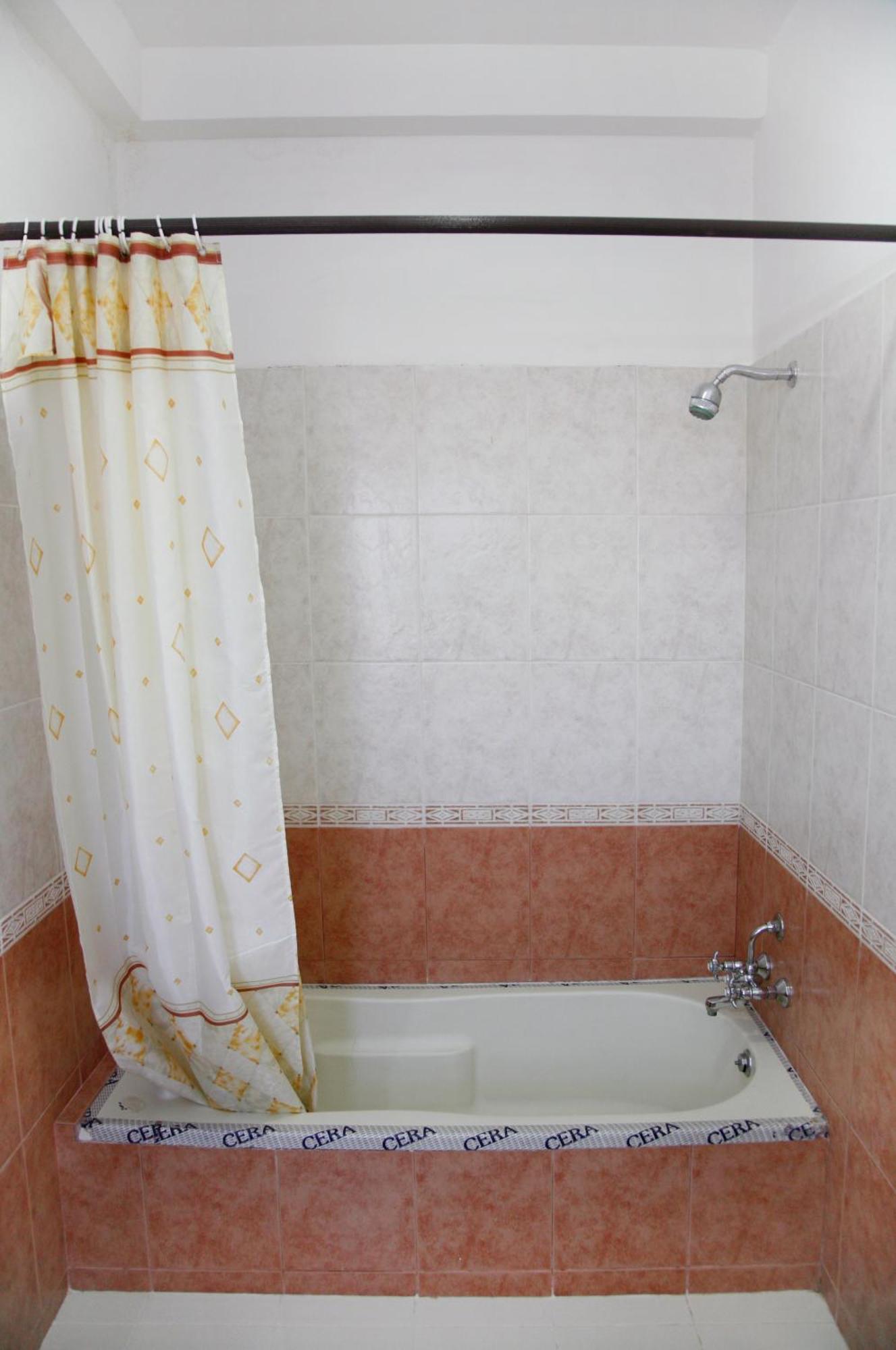 Hotel Bhakti Dhama Vrindavan Room photo