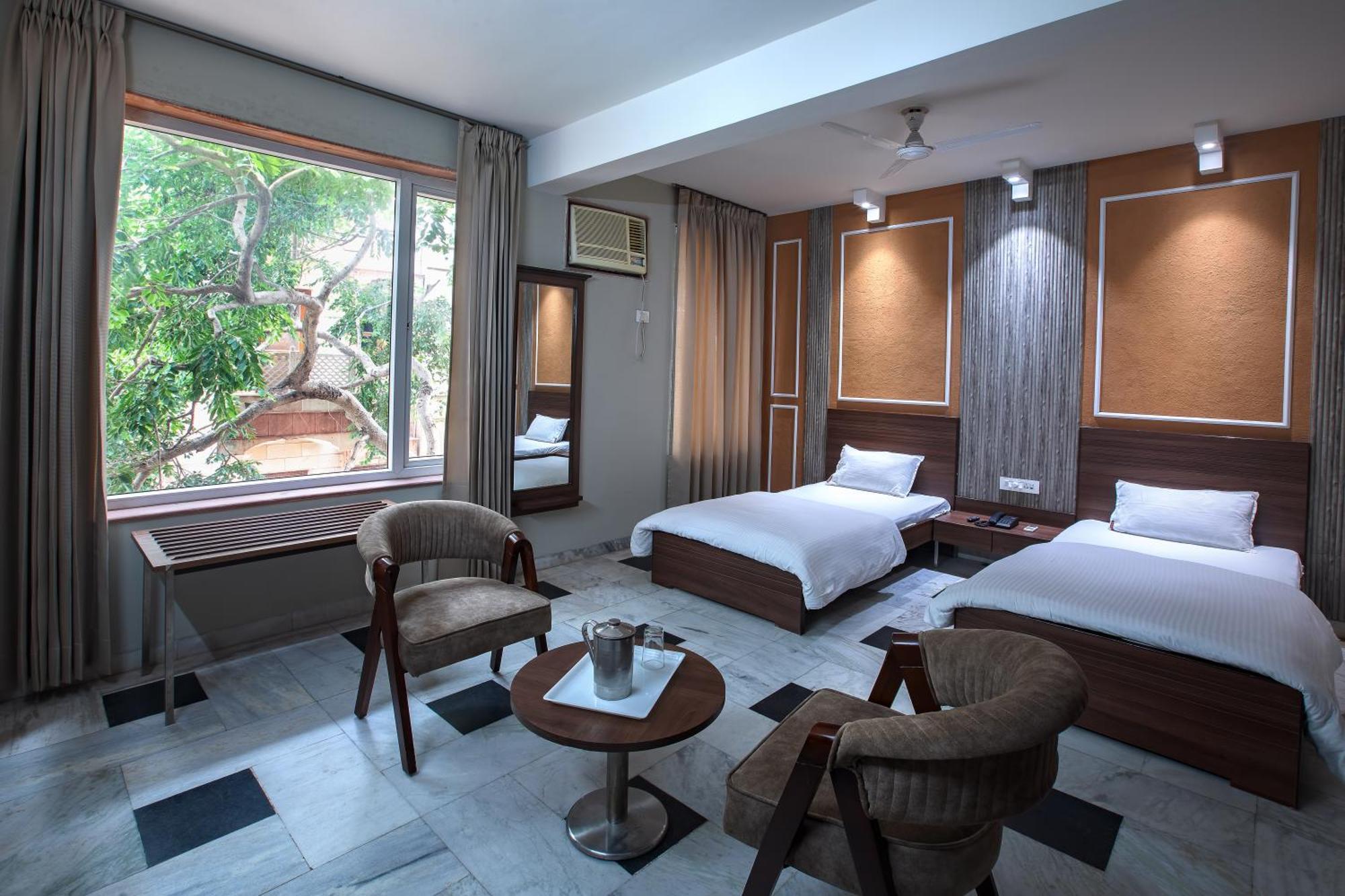 Hotel Bhakti Dhama Vrindavan Exterior photo