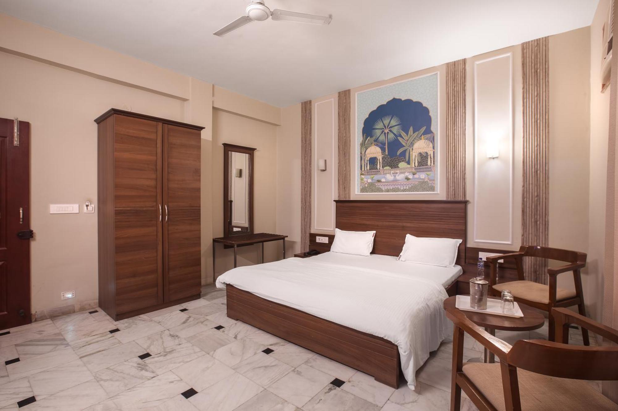 Hotel Bhakti Dhama Vrindavan Exterior photo