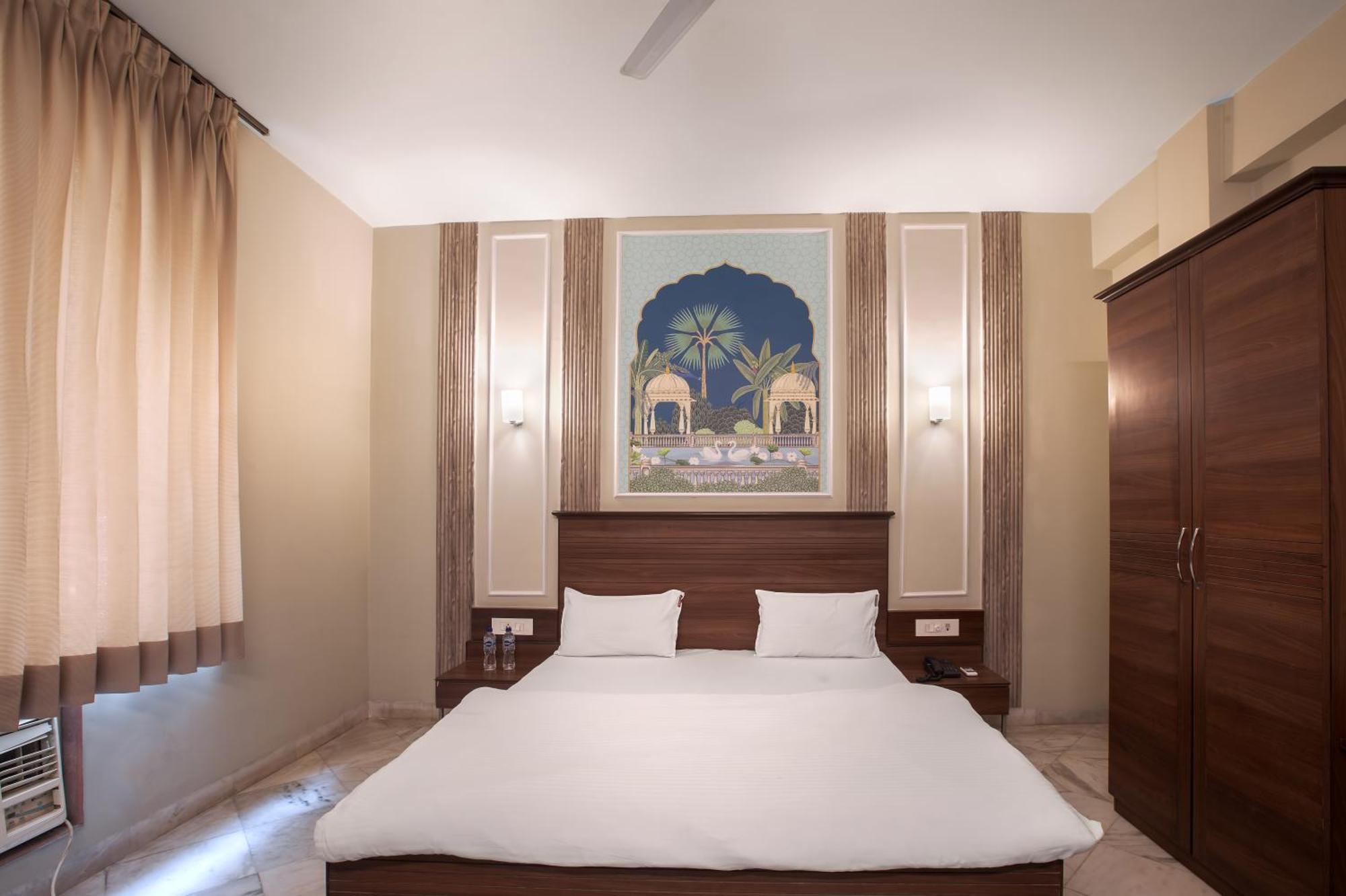 Hotel Bhakti Dhama Vrindavan Exterior photo