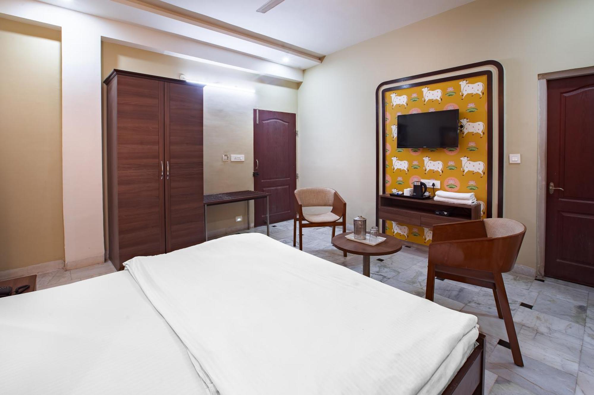 Hotel Bhakti Dhama Vrindavan Exterior photo