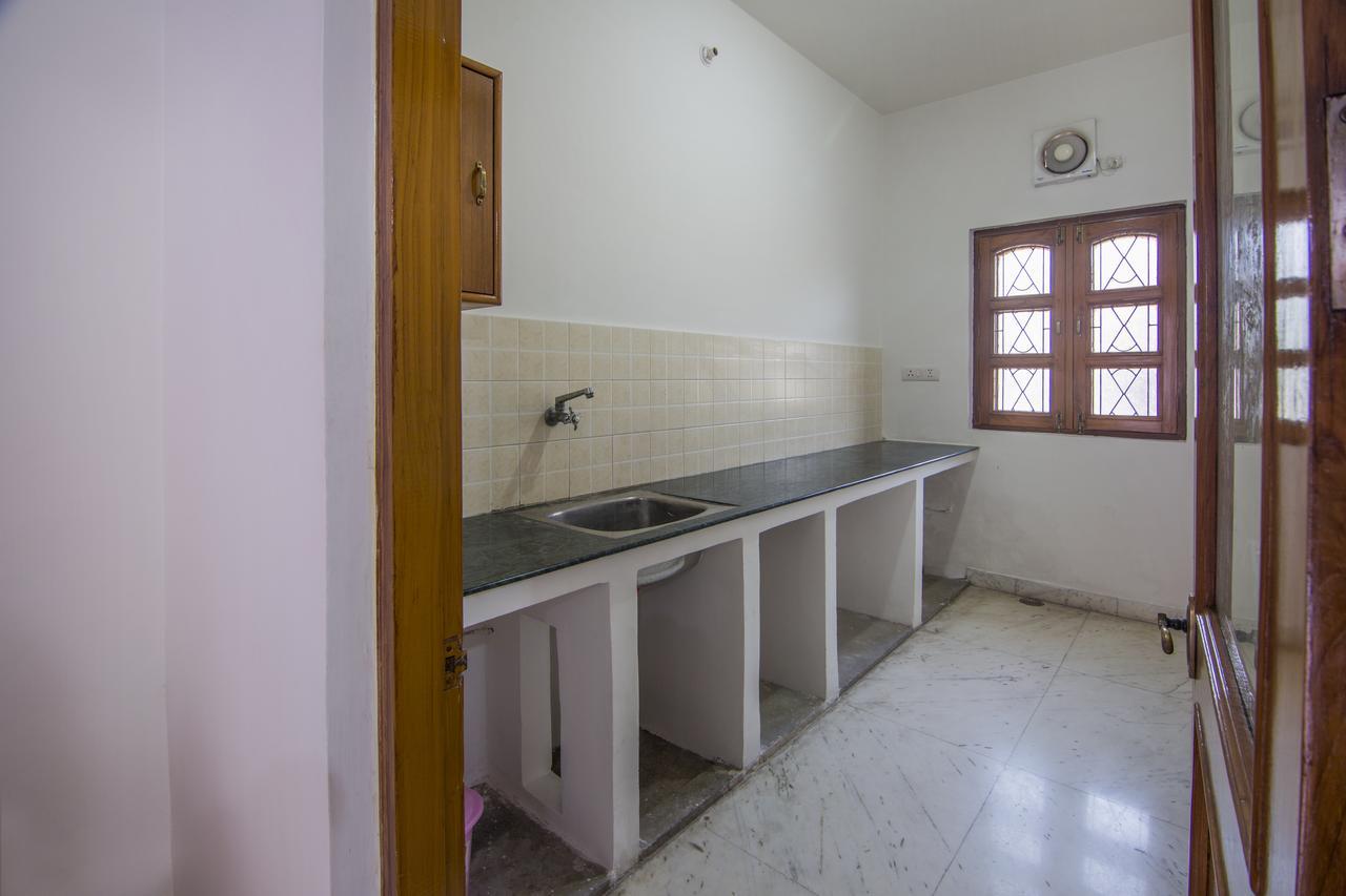 Hotel Bhakti Dhama Vrindavan Exterior photo