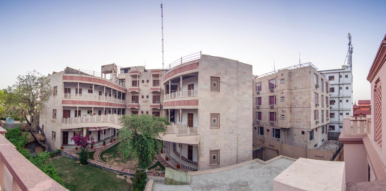 Hotel Bhakti Dhama Vrindavan Exterior photo